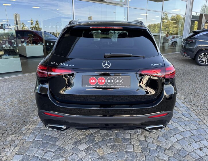 Mercedes-Benz GLC SUV / Terénní 2,0 l 245 kw