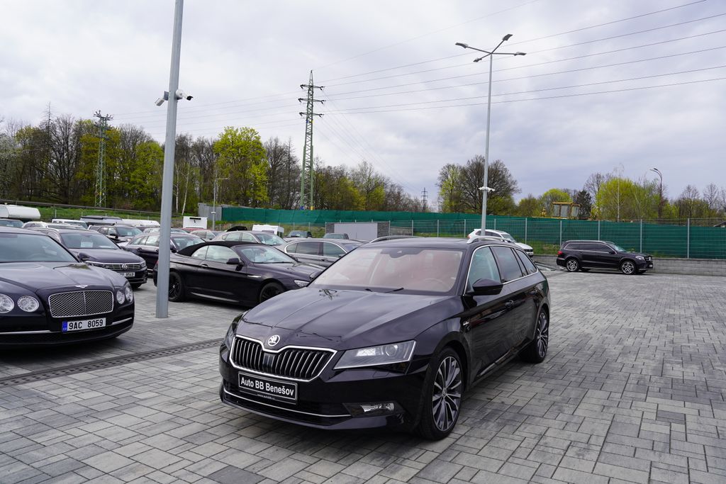 Škoda Superb Kombi 2,0 l 140 kw