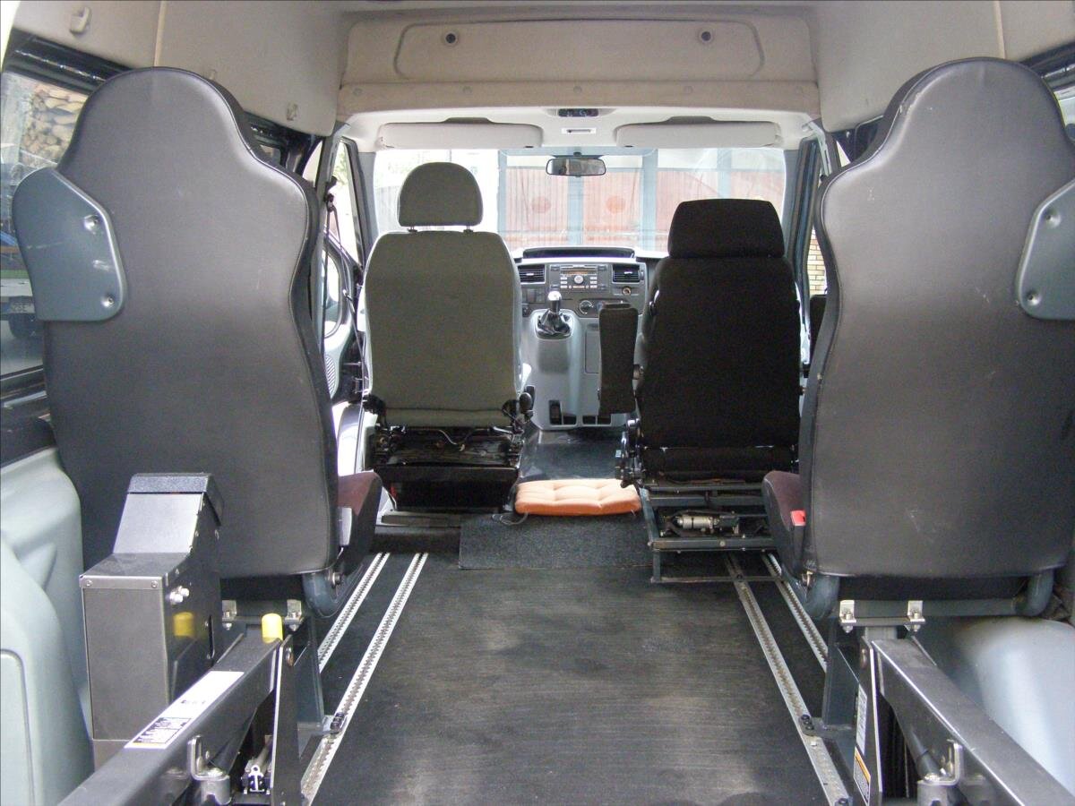 Ford Transit MPV 2,2 l 63 kw