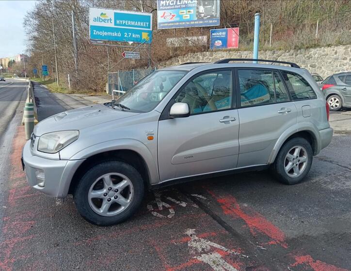 Toyota RAV4 5