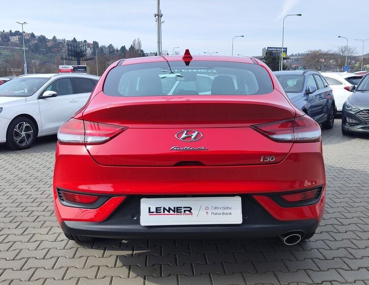 Hyundai i30 Liftback 1,4 l 103 kw