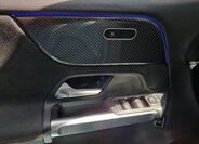 Mercedes-Benz GLB 12