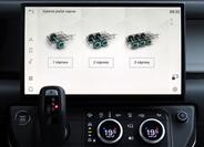 Land Rover Defender 29