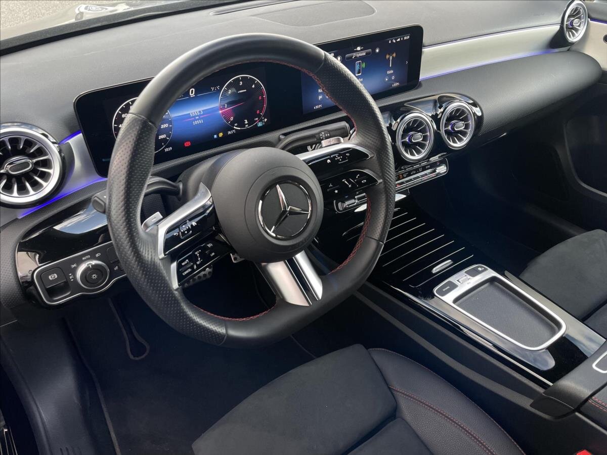 Mercedes-Benz Třídy A Sedan 2,0 l 110 kw