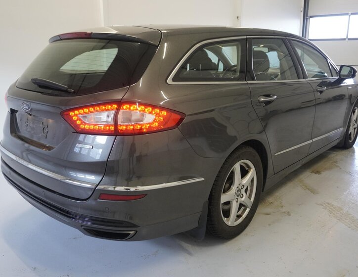 Ford Mondeo Kombi 2,0 l 179 kw