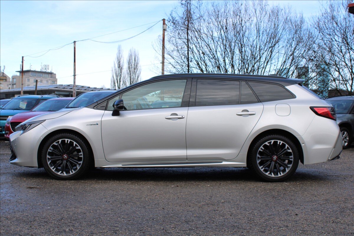 Toyota Corolla Kombi 2,0 l 112 kw