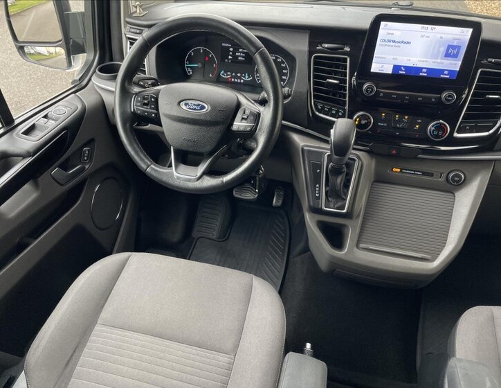 Ford Tourneo Custom MPV 2,0 l 136 kw
