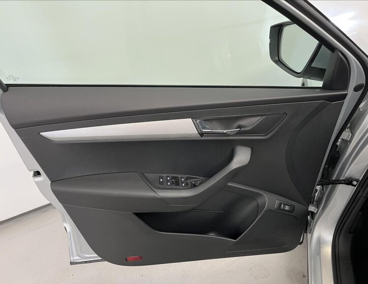 Škoda Karoq SUV 1,5 l 110 kw