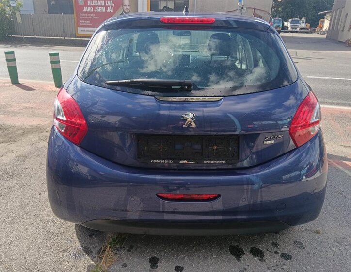 Peugeot 208 Hatchback 1,6 l 68 kw