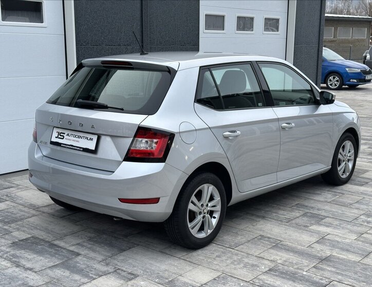 Škoda Fabia Hatchback 999,0 70 kw