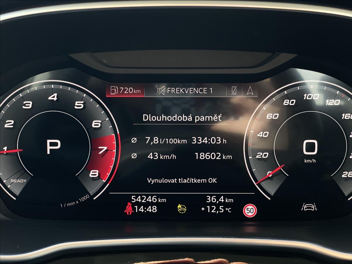 Audi Q3 SUV / Terénní 1,5 l 110 kw