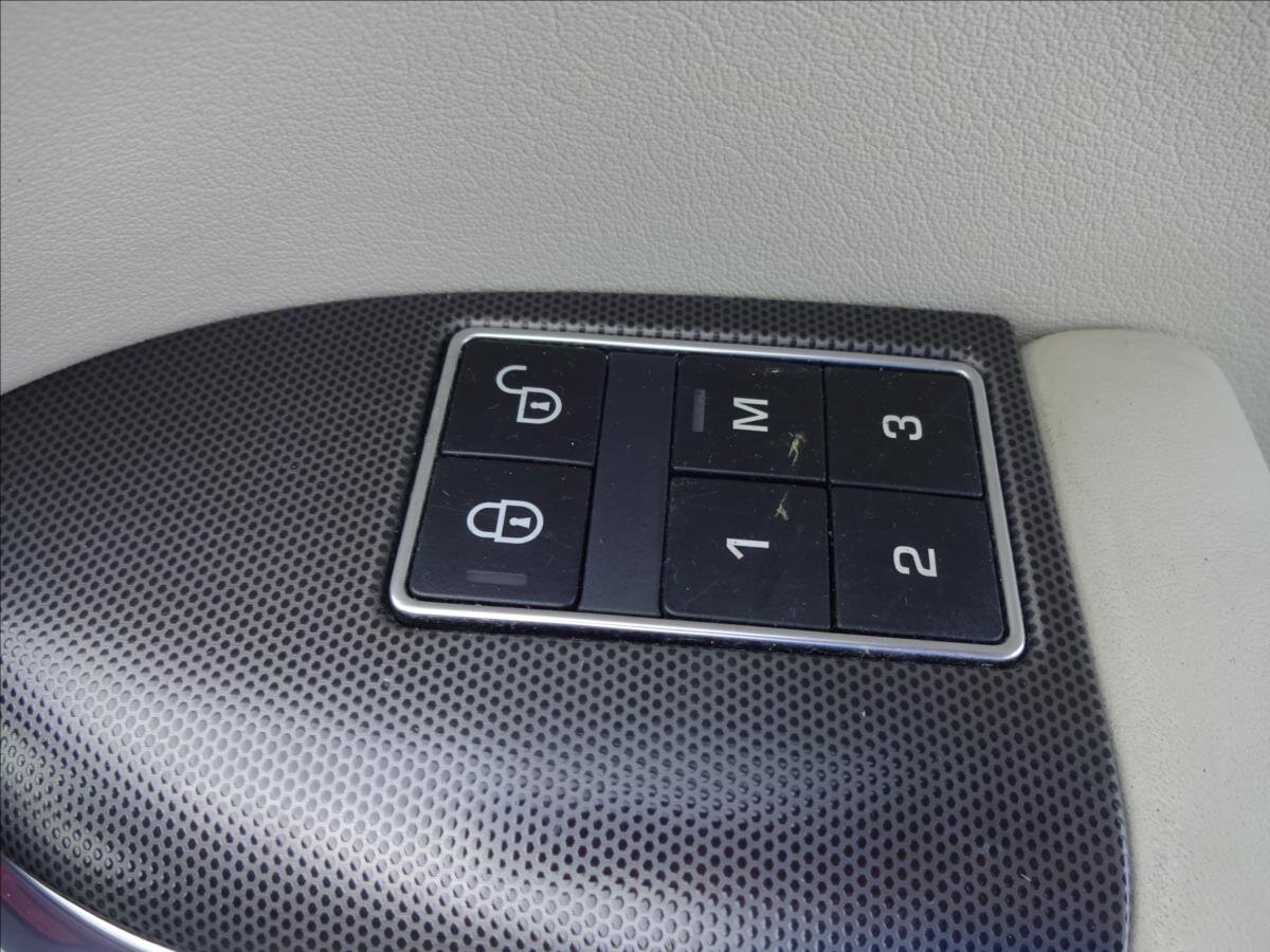 Land Rover Range Rover Sport SUV 3,0 l 190 kw