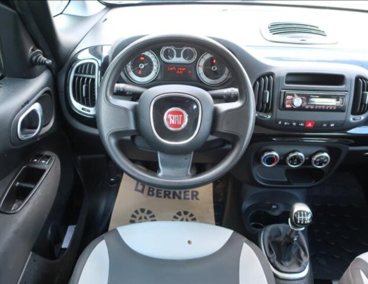 Fiat 500L 13