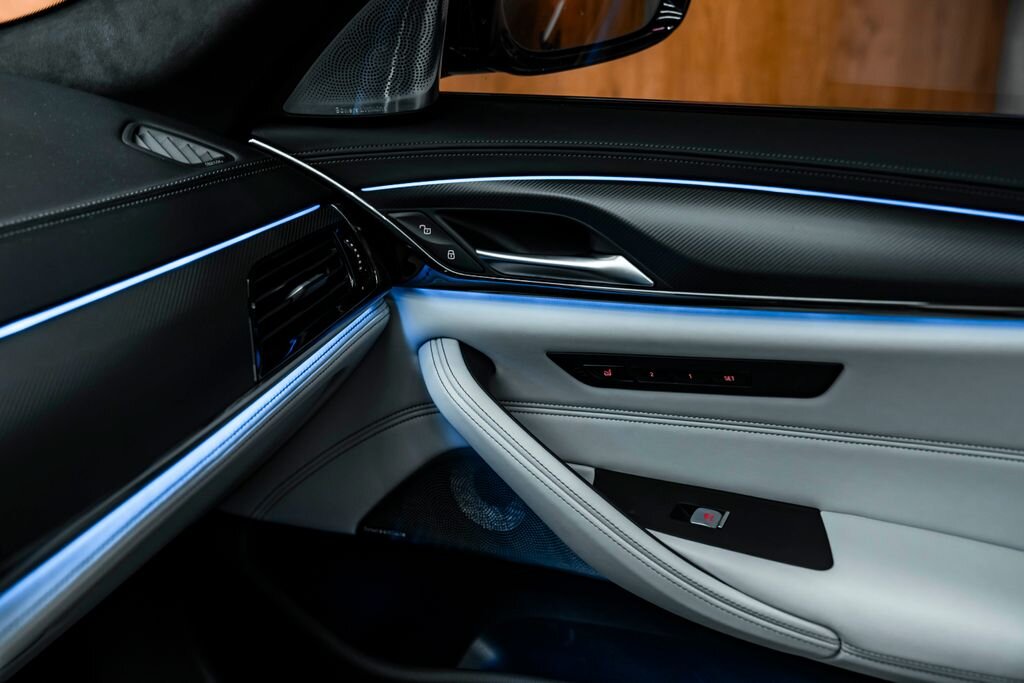 BMW M5 Sedan / Limuzína 4,4 l 460 kw