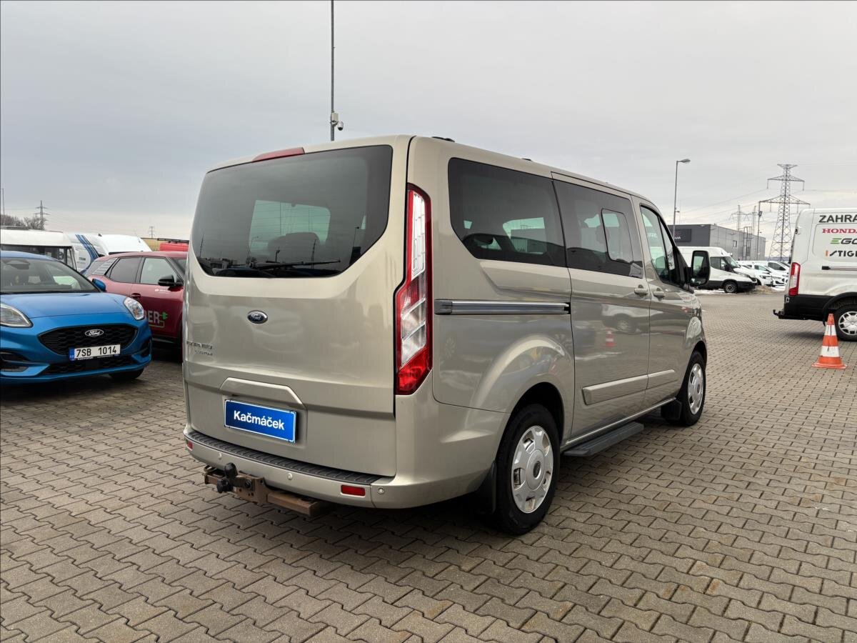 Ford Tourneo Custom