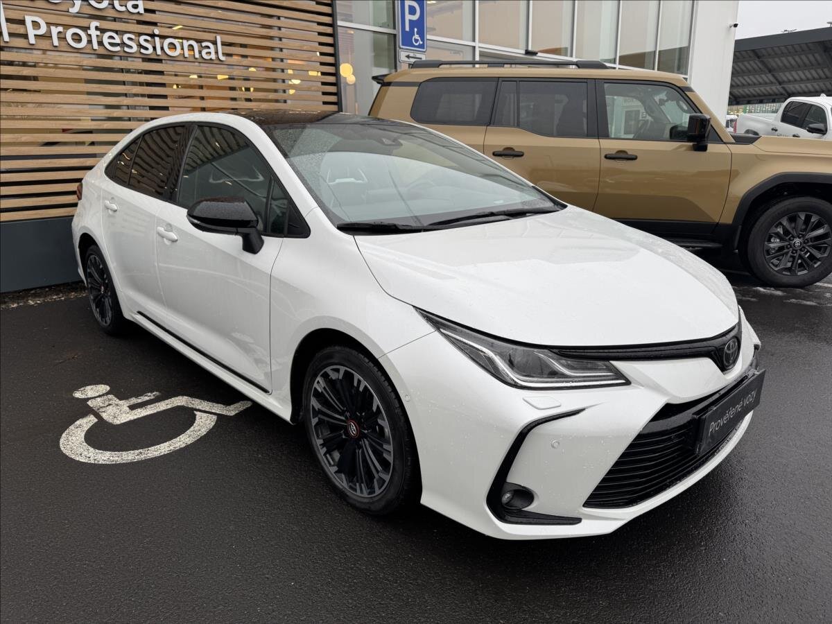 Toyota Corolla Sedan / Limuzína 1,8 l 72 kw