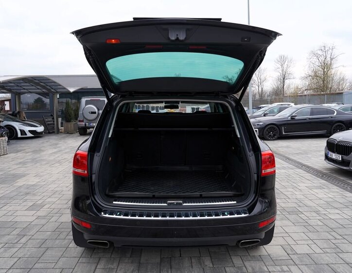 Volkswagen Touareg SUV / Terénní 3,0 l 176 kw