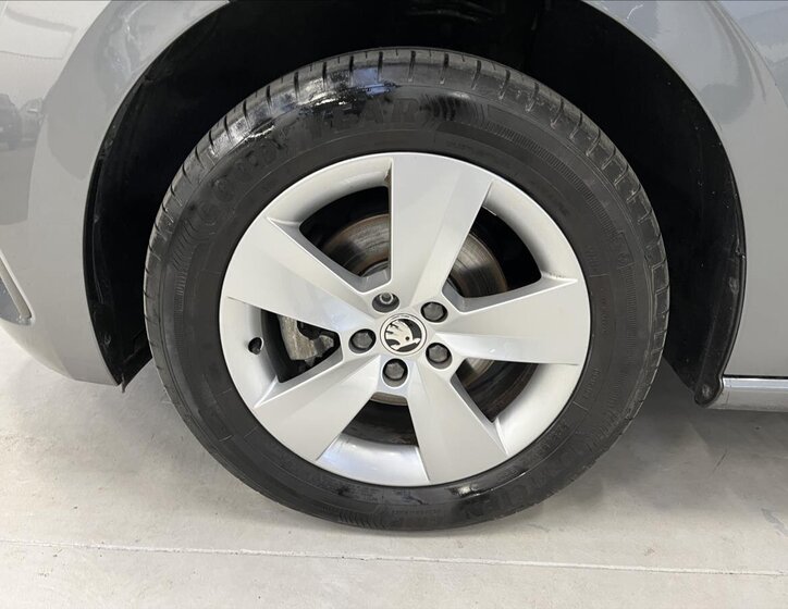 Škoda Scala Hatchback 999,0 81 kw