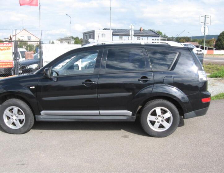 Mitsubishi Outlander 5