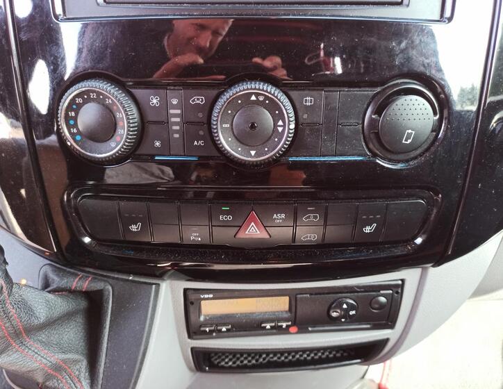 Mercedes-Benz Sprinter 19