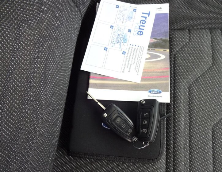 Ford Tourneo Connect MPV 998,0 74 kw