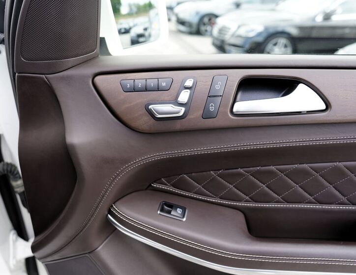 Mercedes-Benz GLS 23