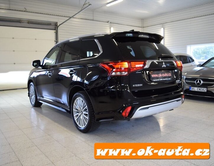 Mitsubishi Outlander SUV 0,0 0