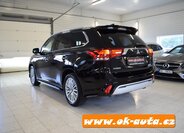 Mitsubishi Outlander SUV 0,0 0