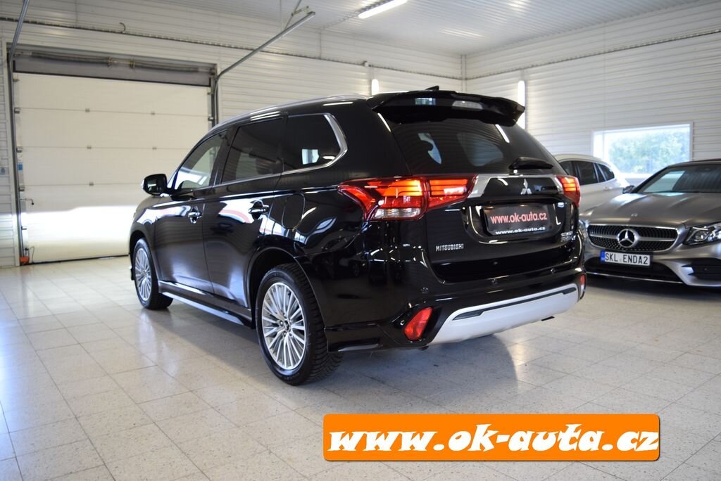 Mitsubishi Outlander SUV 0,0 0