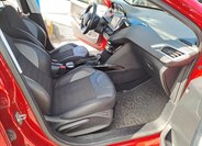 Peugeot 2008 MPV 1,2 l 81 kw