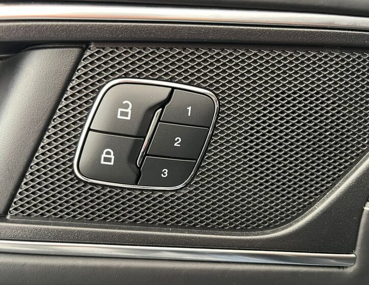 Ford S-MAX MPV 2,5 l 140 kw