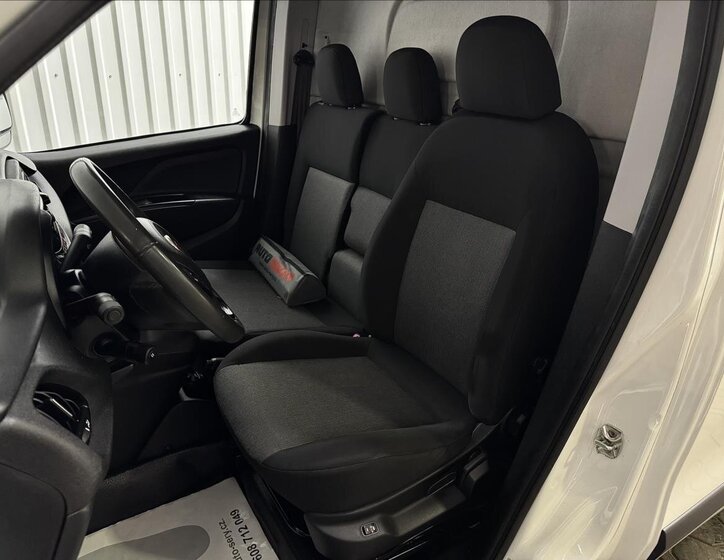 Fiat Dobló cargo Ostatní 1,4 l 88 kw