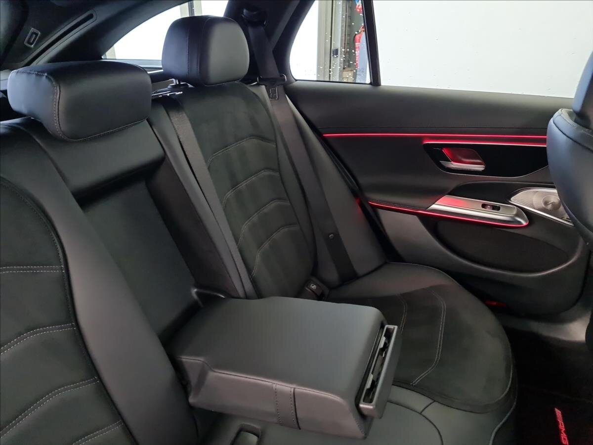 Mercedes-Benz Třídy E Kombi 2,0 l 145 kw