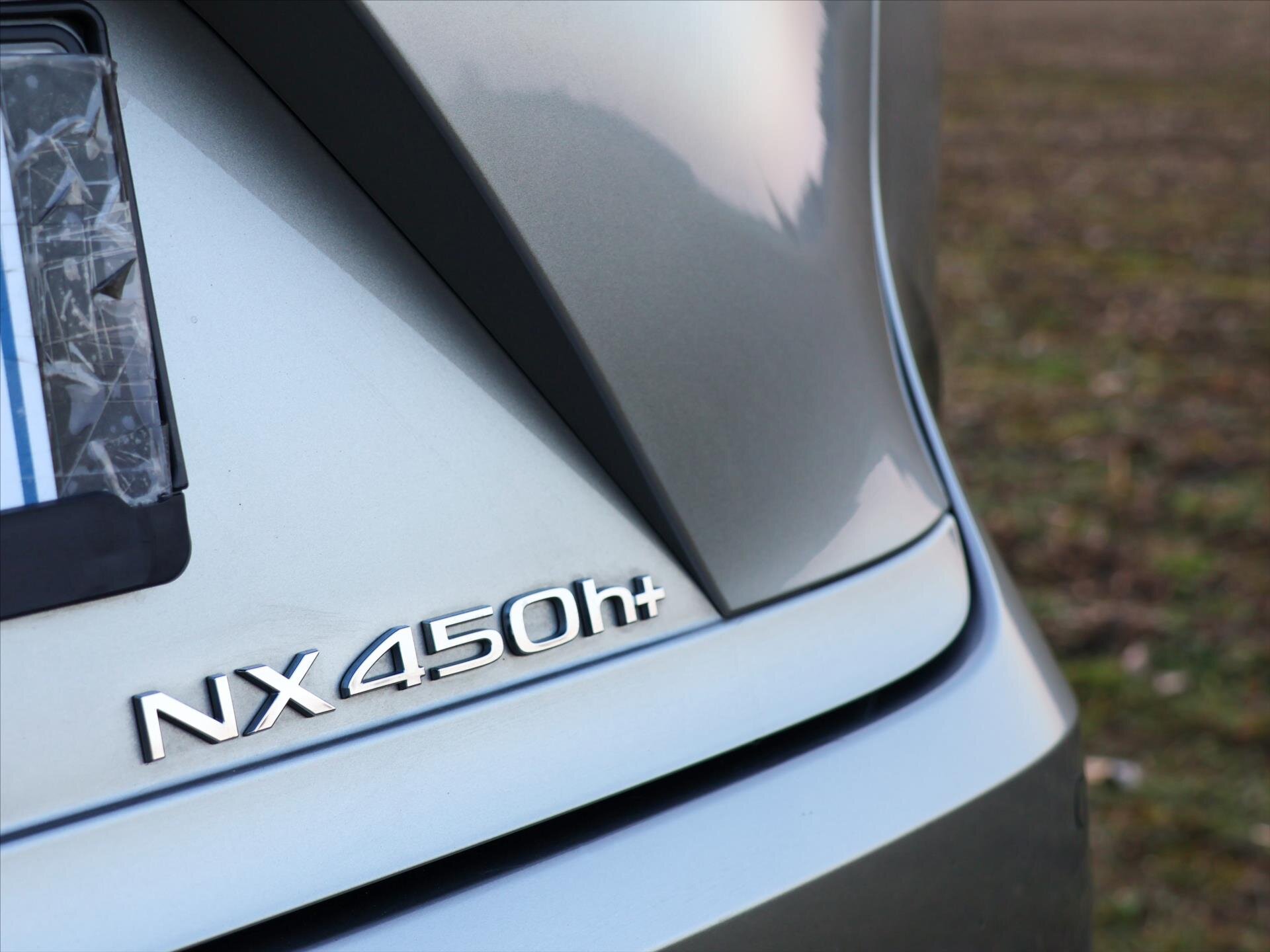 Lexus NX 450h plus SUV / Terénní 2,5 l 136 kw