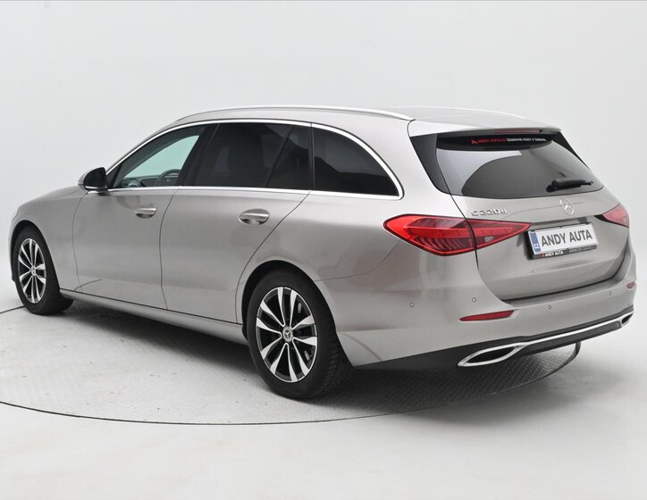 Mercedes-Benz Třídy C Kombi 2,0 l 147 kw