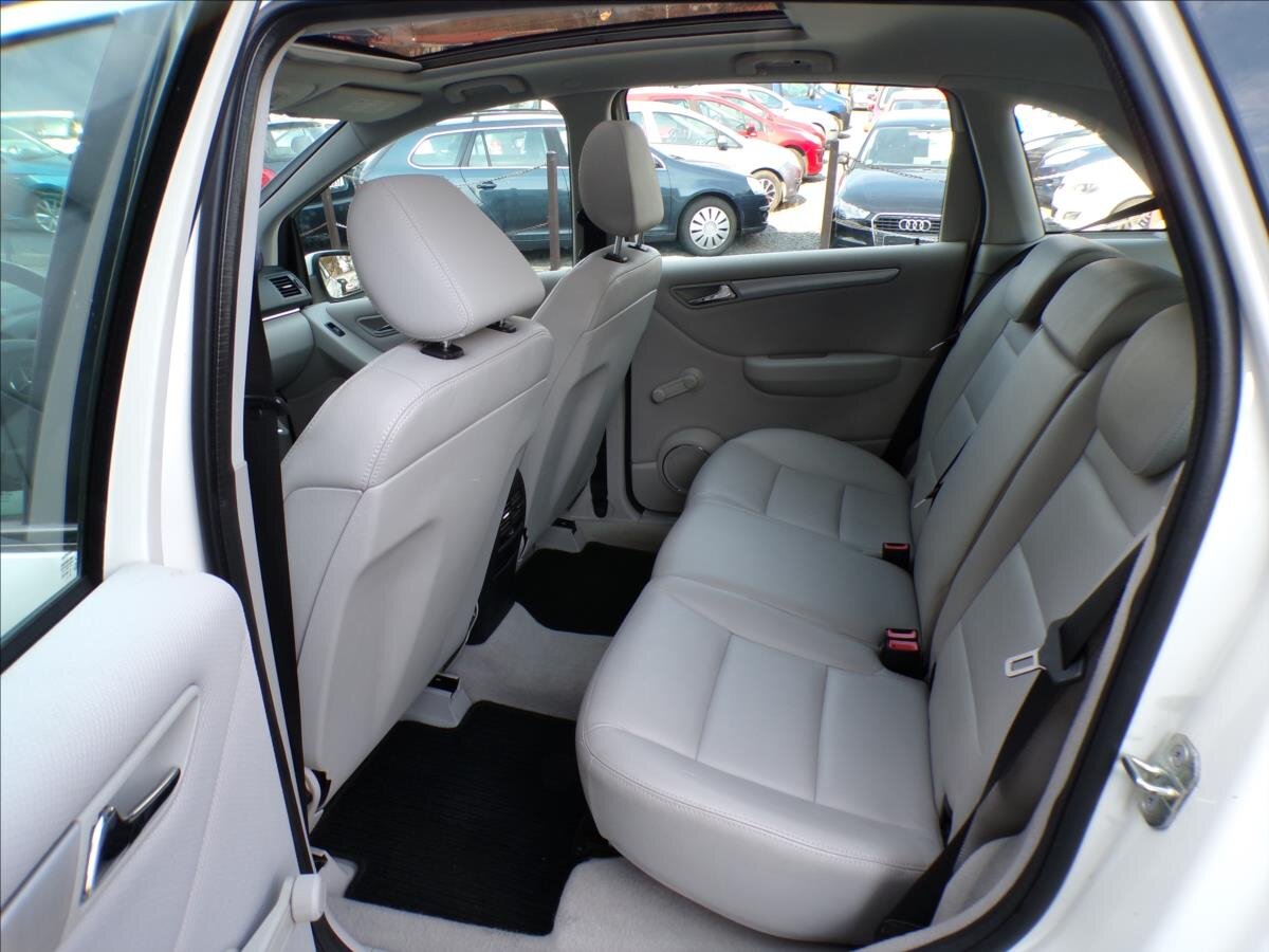 Mercedes-Benz Třídy B Kombi 2,0 l 100 kw