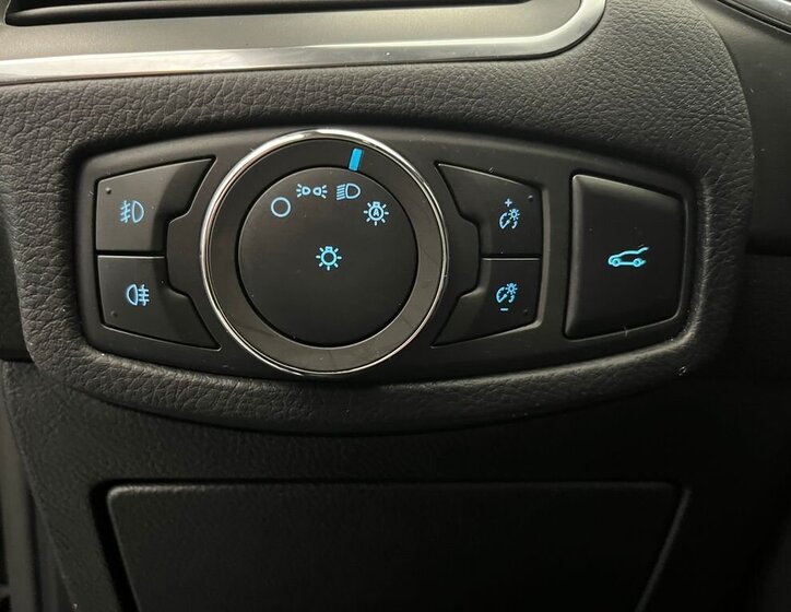 Ford S-MAX MPV 2,5 l 140 kw