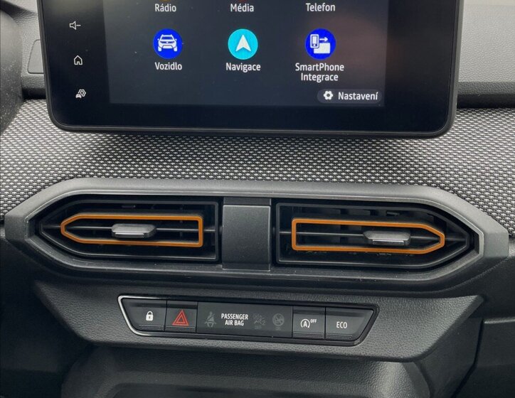 Dacia Sandero Hatchback 999,0 67 kw