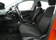 Peugeot 208 Hatchback 1,2 l 61 kw