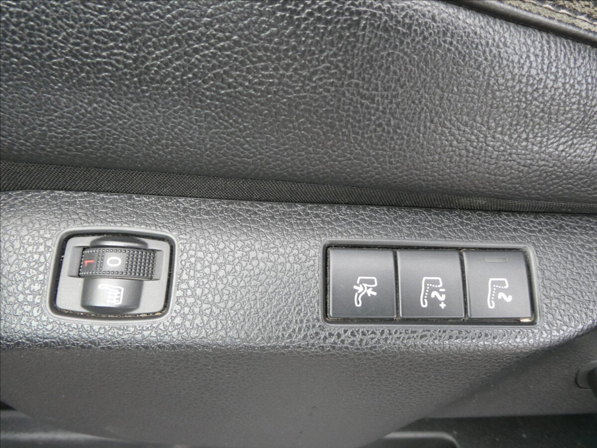 Peugeot Traveller MPV 2,0 l 130 kw