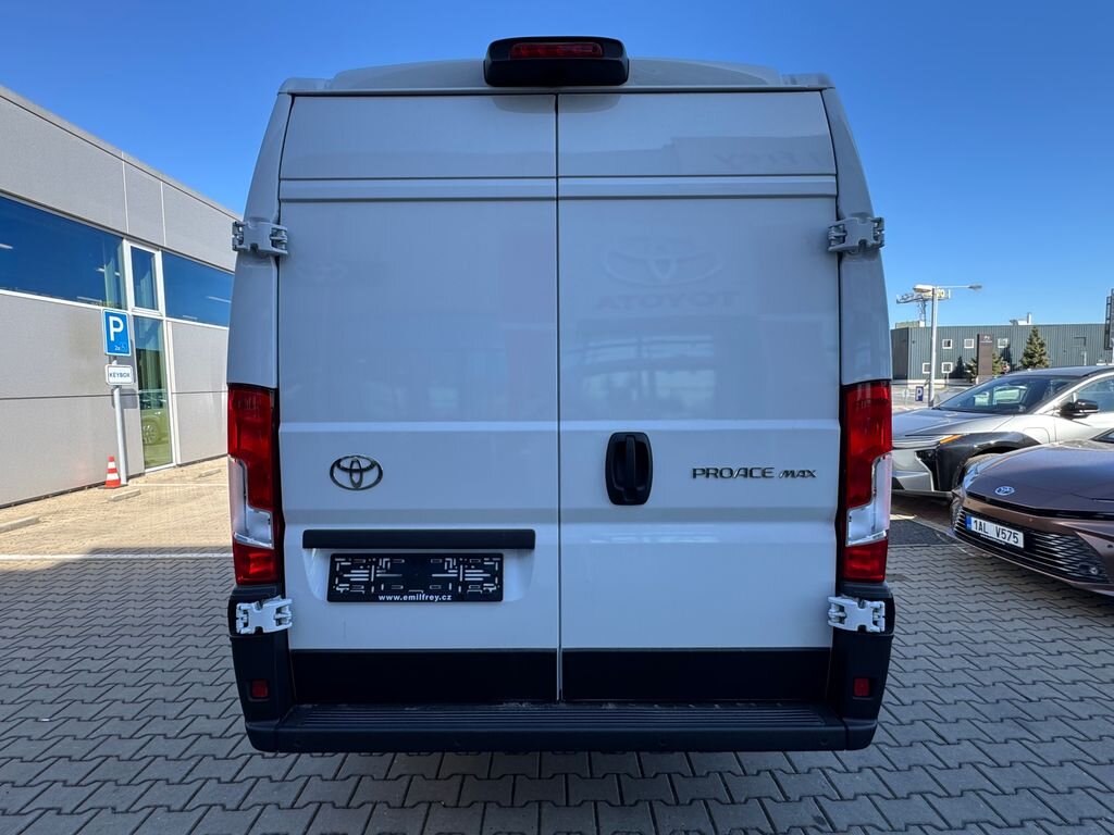 Toyota Proace Max Skříň 2,2 l 133 kw