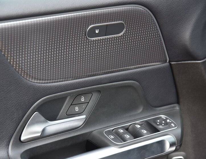 Mercedes-Benz GLB SUV / Terénní 2,0 l 110 kw