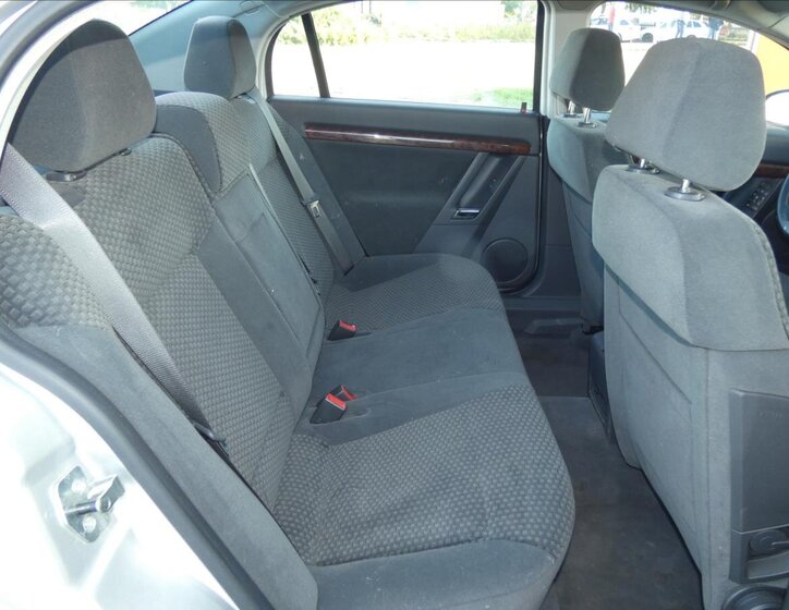 Opel Vectra Sedan / Limuzína 2,2 l 108 kw