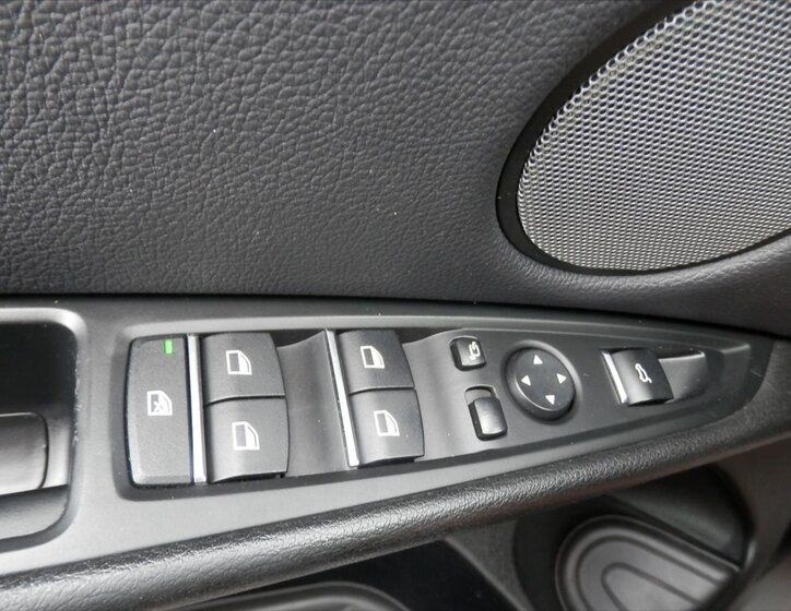 BMW X5 SUV 3,0 l 280 kw