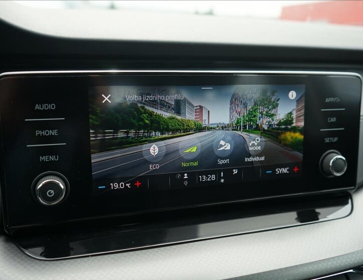 Škoda Octavia Kombi 2,0 l 85 kw