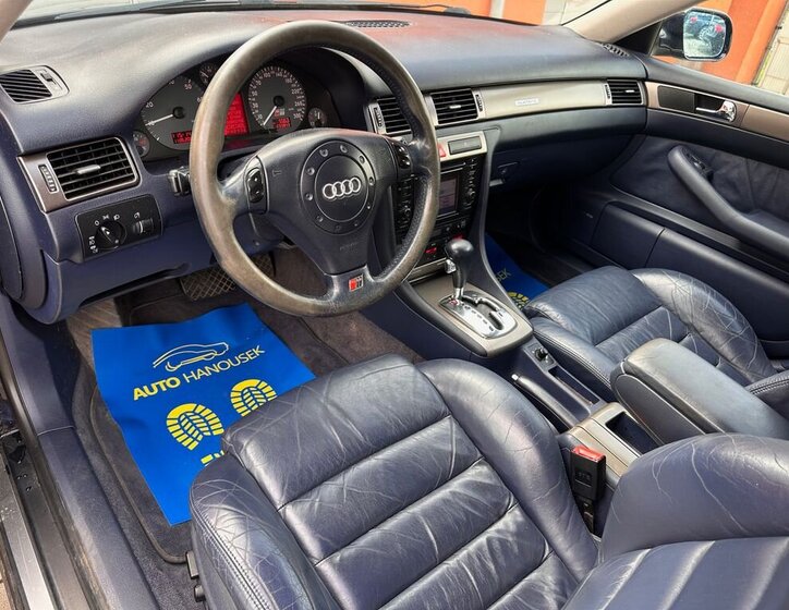 Audi S6 Kombi 4,2 l 220 kw