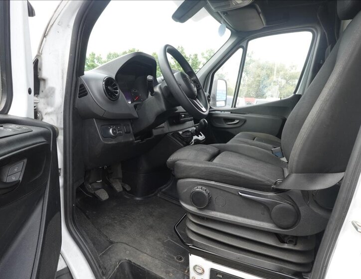 Mercedes-Benz Sprinter Valník 2,0 l 125 kw