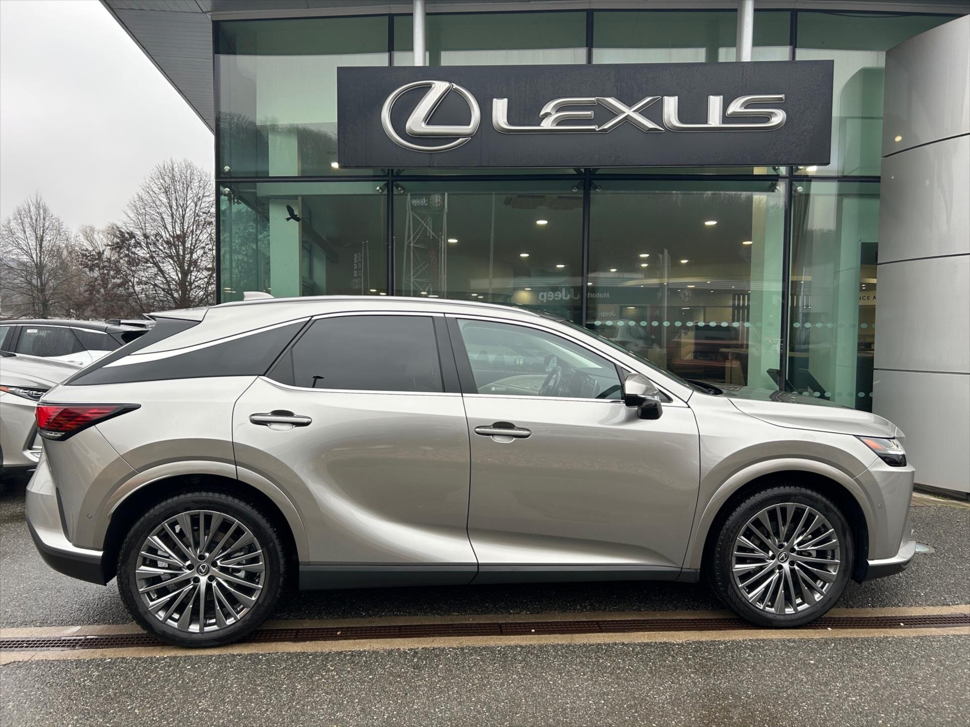 Lexus RX 350h SUV 2,5 l 140 kw