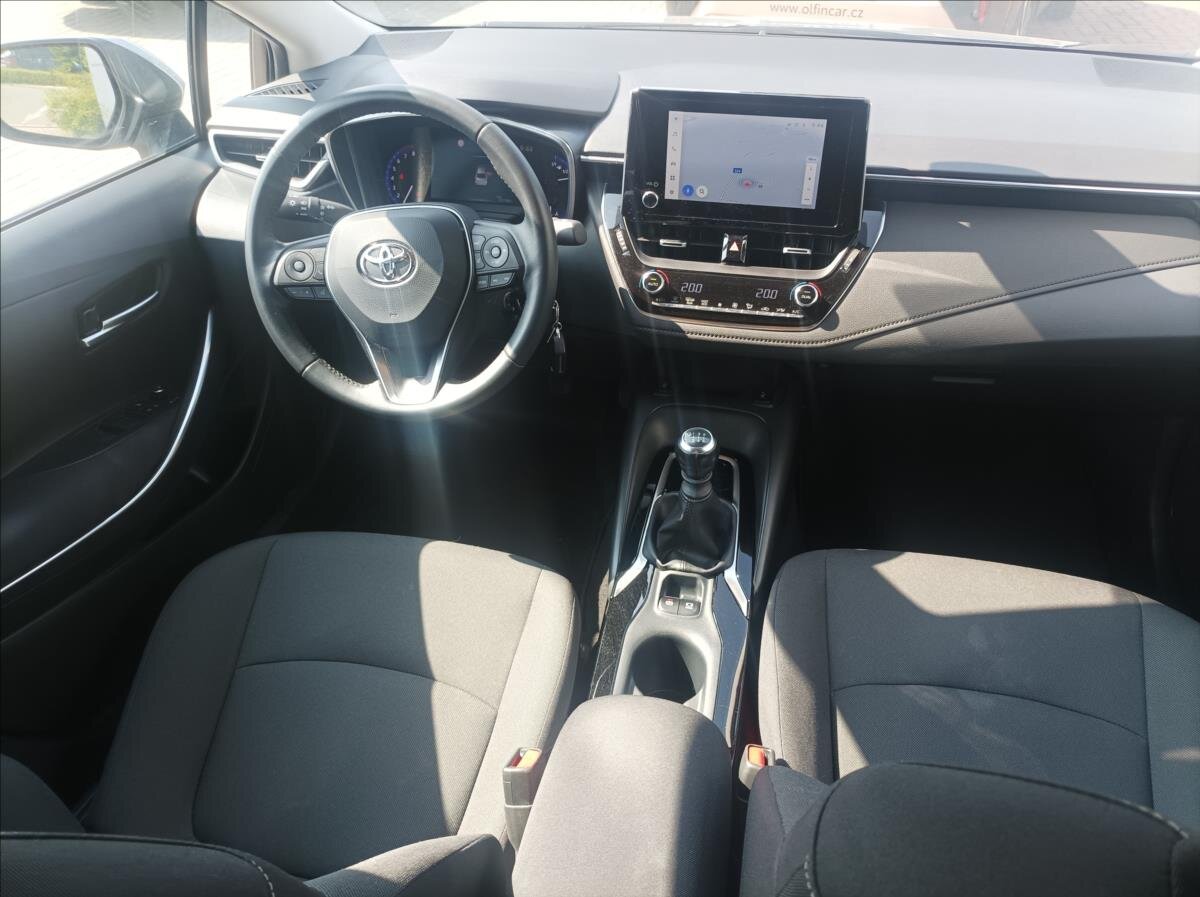 Toyota Corolla Sedan 1,5 l 92 kw