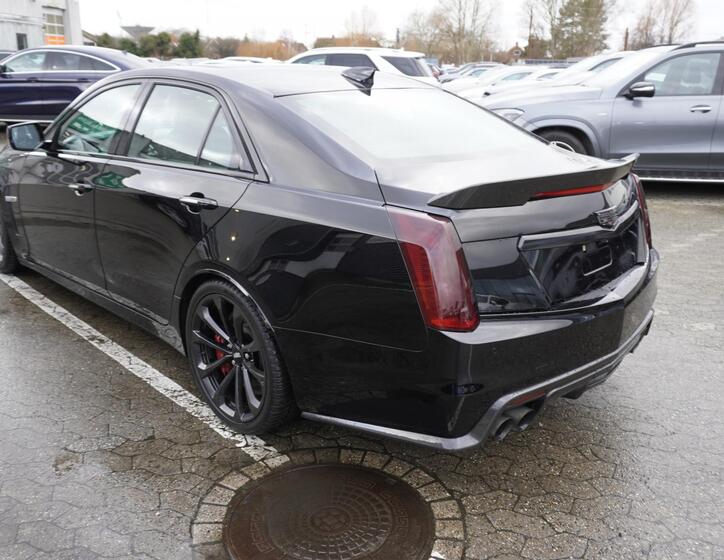 Cadillac CTS 10